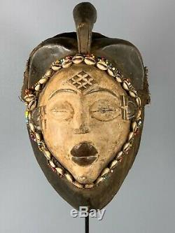 191028 Tribal used Old African female mask from the Punu with Cap Gabon