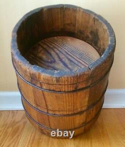 Aafa Late 1800's Primitive Wooden Double Dry Grain Measure From New England