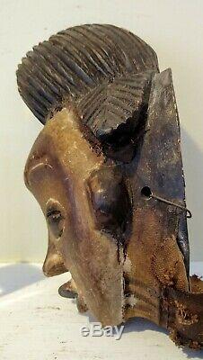 Antique Mask from the Puma Tribe GABON Early 20th Century