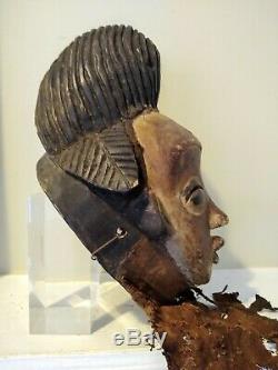 Antique Mask from the Puma Tribe GABON Early 20th Century