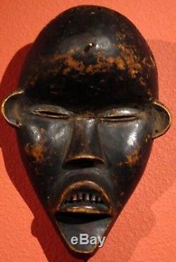 Dan tribe deangle style mask from Liberia, west Africa