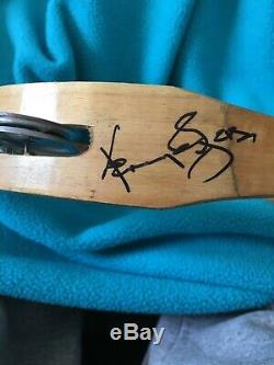 KENNY ROGERS Signed Autographed WOOD TAMBOURINE 10 from Concert
