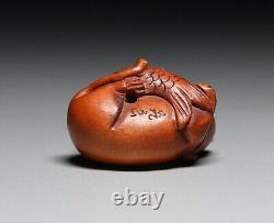 Netsuke Cat and fish Ojime Yellow Yang Wood Carving from Japanese antiques #308