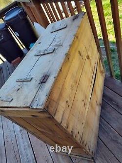 Old Vintage Store HAT Shipping Crate Box Bin Made Of Wood From 1920's Antique