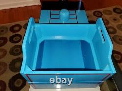 RARE Thomas the Tank Engine Wooden TOY BOX Excellent from Roundhouse Set