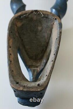 Rare Early Nigerian Ogoni Karikpo antelope mask 22'' from prominent estate