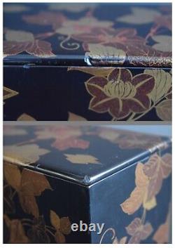 Truly Beautiful Japanese Makie Lacquer Box CLEMATIS from Late Edo period F60