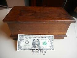 Unusual Late 19th C. Lidded Scrub Box from Lancaster County, Pa area