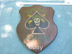Vietnam War US Army Jungle Eaters wood plaque from estate of vet 60th