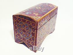 Wonderful antique Folk Art hand-painted wooden box from estate collection